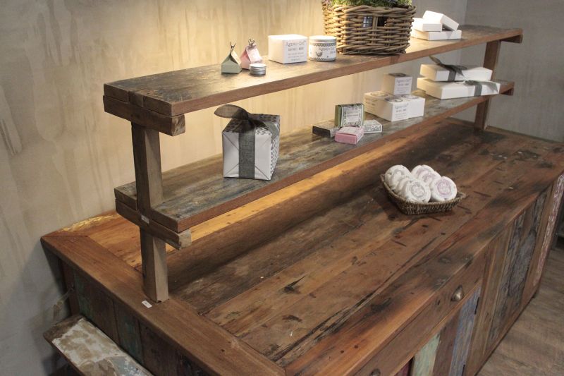 Table Centrale avec étagères 207x97x80cm