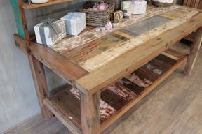 Table en Bois Recyclé avec étagères - 220cmx77cm