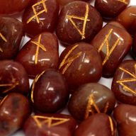 Pierres Runiques & Sachet - Aventurine Rouge