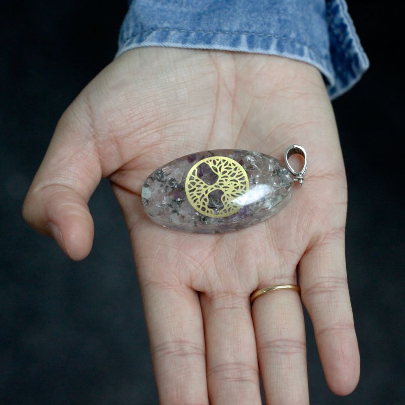 Pendentifs Orgonite -  Oval Sept Chakra / Arbre de Vie