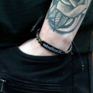 Bracelets en Coco Slogan - Rebellion X