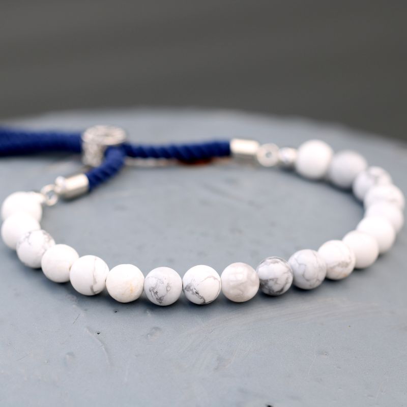Bracelet en Gemme plaqué argent 925 - Cordon Bleu foncé - Howlite Blanche