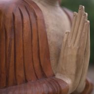 Statue Bouddha Sculptée Main - 60cm - Deux Mains