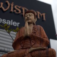 Statue Bouddha Sculptée Main - 80cm - Accueil