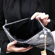 Pochette avec marionnettes à doigt pour tablette