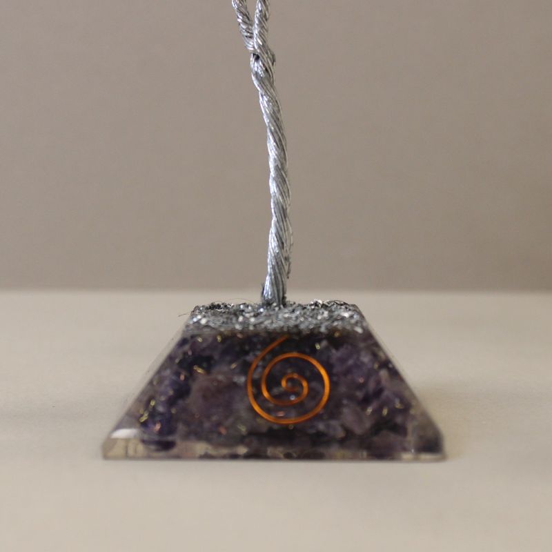 Arbre à Pierres Précieuses avec Base en Orgonite - 80 Pierres - Améthyste