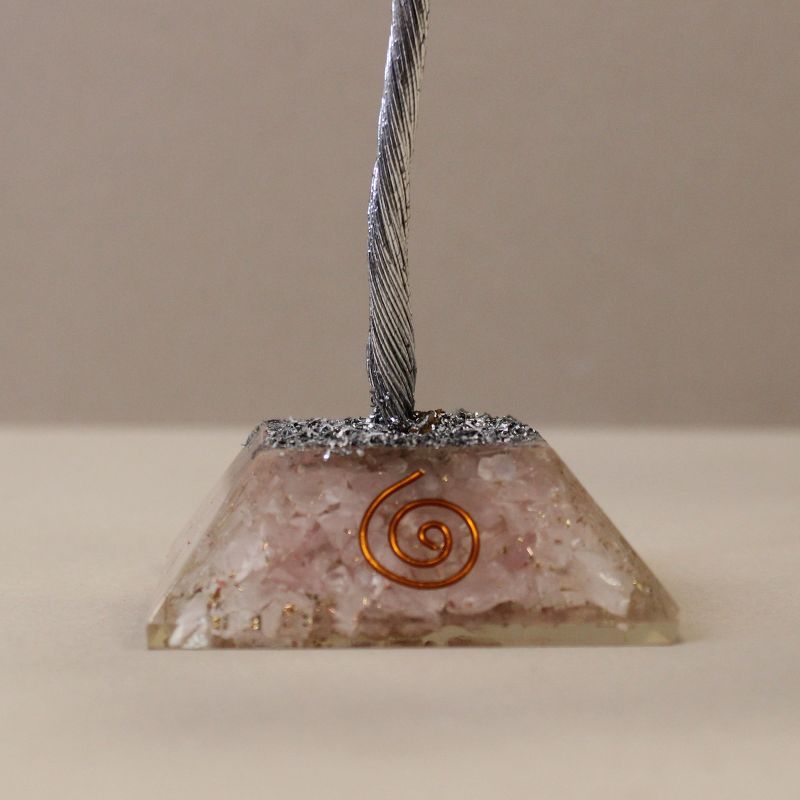 Arbre à Pierres Précieuses avec Base en Orgonite - 160 Pierres - Quartz rose