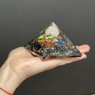 Pyramide d'orgonite - Pentagone de minuit - 70 mm
