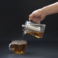 Théière en verre avec infuseur - Forme Tour - 780 ml