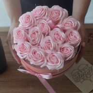 Coffret Cadeau de Fleurs de Savon - 13 Roses Roses - Coeur