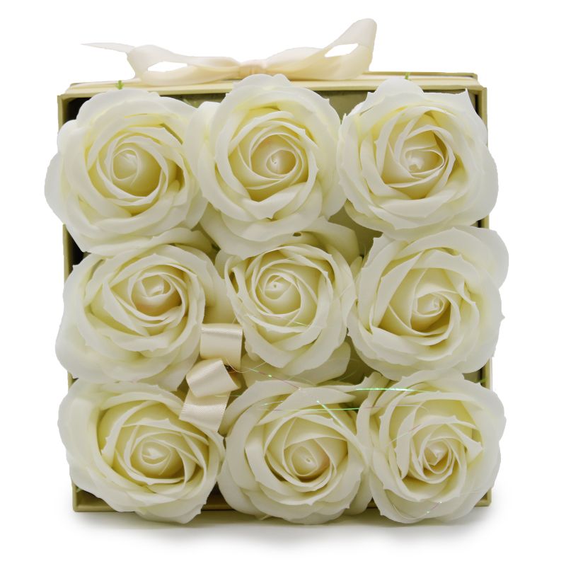 Coffret Cadeau de Fleurs de Savon - 9 Roses Crème - Carré