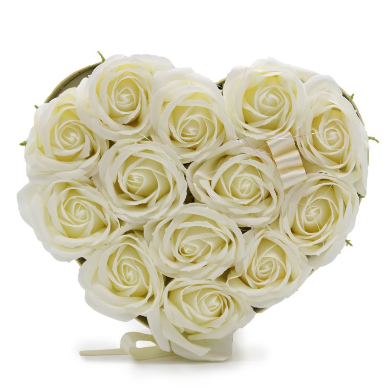 Coffret Cadeau de Fleurs de Savon - 13 Roses Crème - Coeur