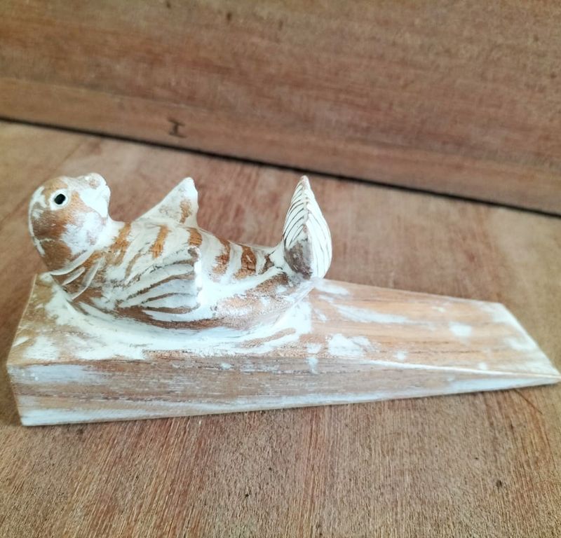 Cale-Porte Sculpté à la Main - Bébé Phoque