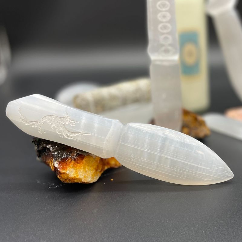 Couteau de Rituel en Sélénite - Lâcher prise sur le passé