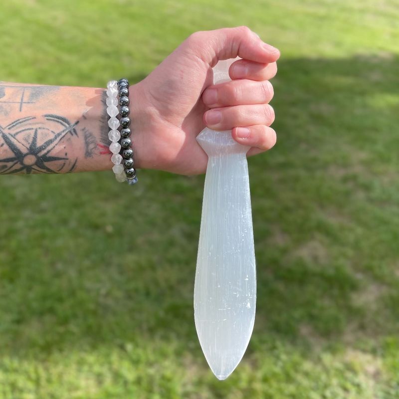 Couteau de Rituel en Sélénite - Spirale (25cm)