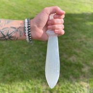 Couteau de Rituel en Sélénite - Spirale (25cm)