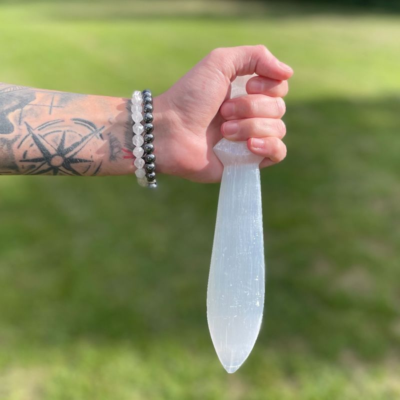 Couteau de Rituel en Sélénite - Spirale (25cm)