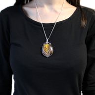 Collier de pierres précieuses enveloppées de tourbillons - Oeil de Tigre