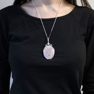 Collier de pierres précieuses enveloppées de tourbillons - Opalite