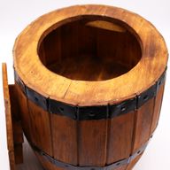 Tabouret Tonneau de Bière & Support de Parasol