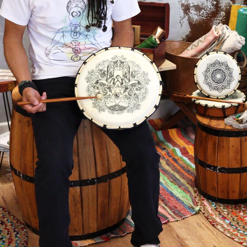Tambour Chamanique Hamsa avec Deux Bâtons - 30 cm
