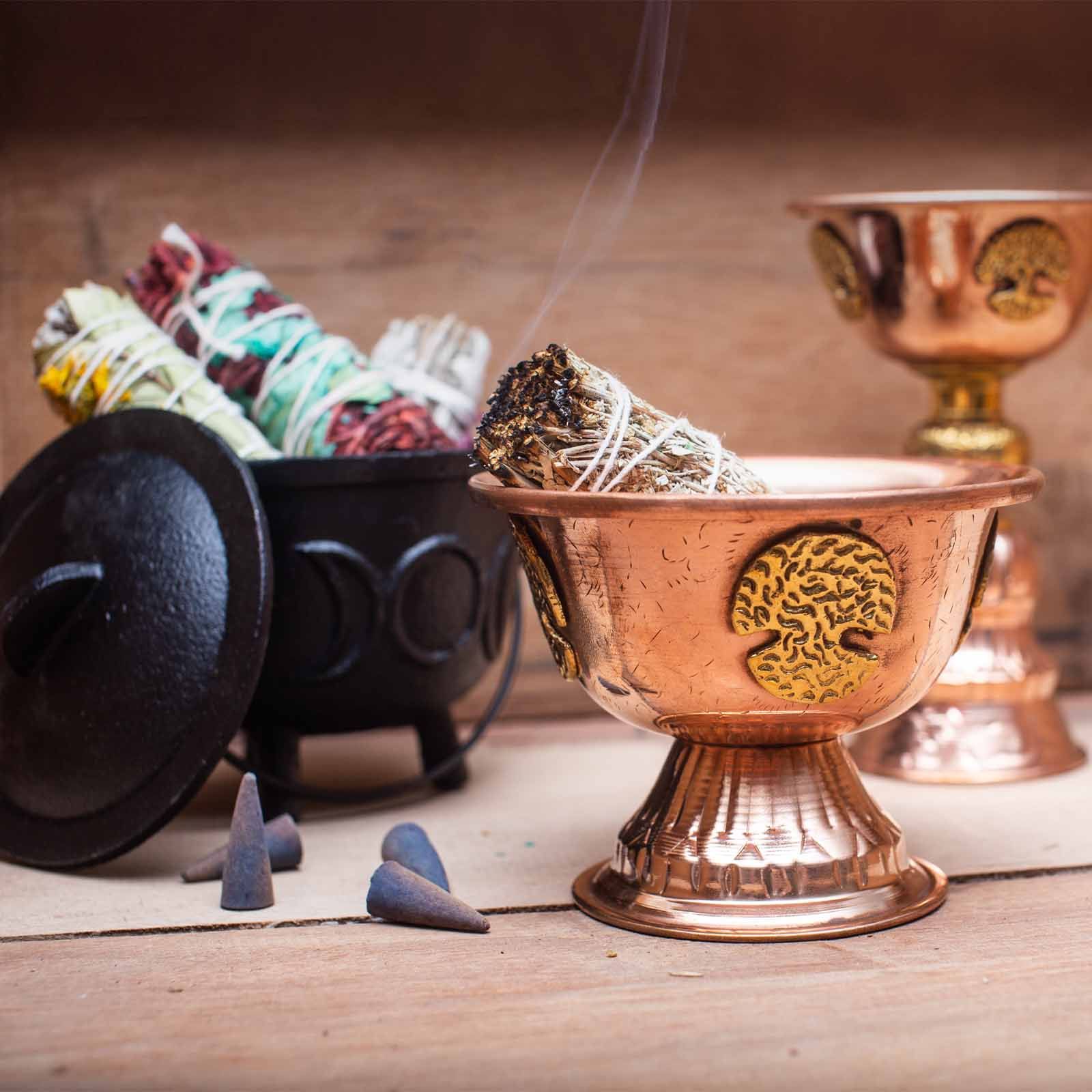 Chaudrons, Bols & Calices de Rituel Ésotériques