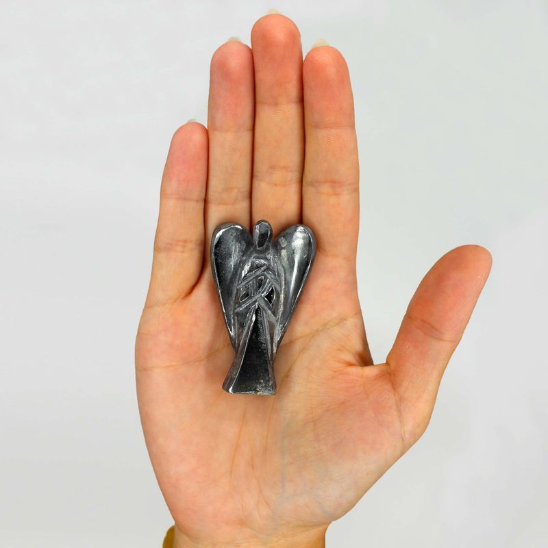 Ange en Pierre Précieuse Sculpté à la Main - Hématite