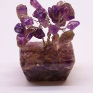 Mini Arbres de Gemmes sur Base d'Orgonite - Améthyste (15 pierres)