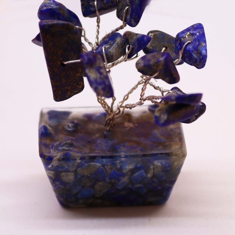 Mini Arbres de Gemmes sur Base d'Orgonite - Sodalite (15 pierres)