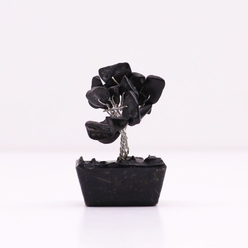 Mini Arbres de Gemmes sur Base d'Orgonite - Agate Noire (15 pierres)