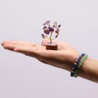 Mini Arbres de Gemmes sur Base en Bois - Améthyste (15 pierres)