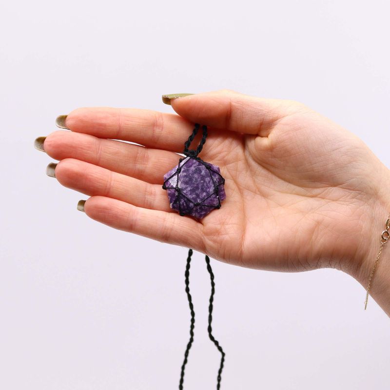 Pendentif Hexagone en Gemmes Lacées - Lépidolite