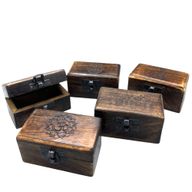 Boîte à Pilules en Bois 9x5x4cm - Motifs Sculptés - Assortis