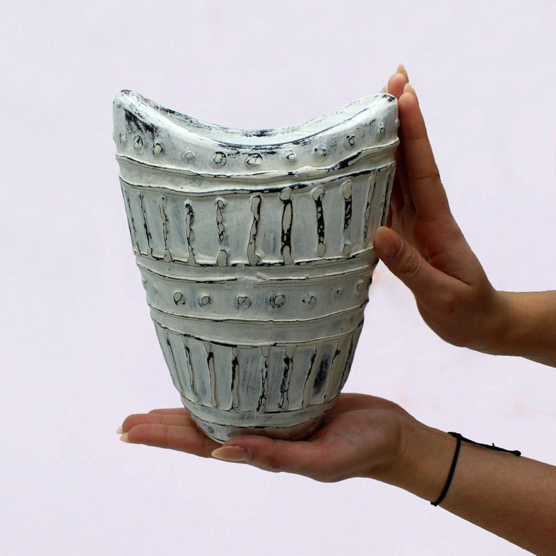 Vase en Forme de Col Large - Crème 22cm