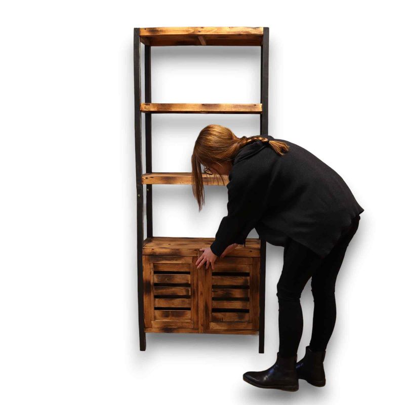 Support et Armoire Standard à Quatre Étagères