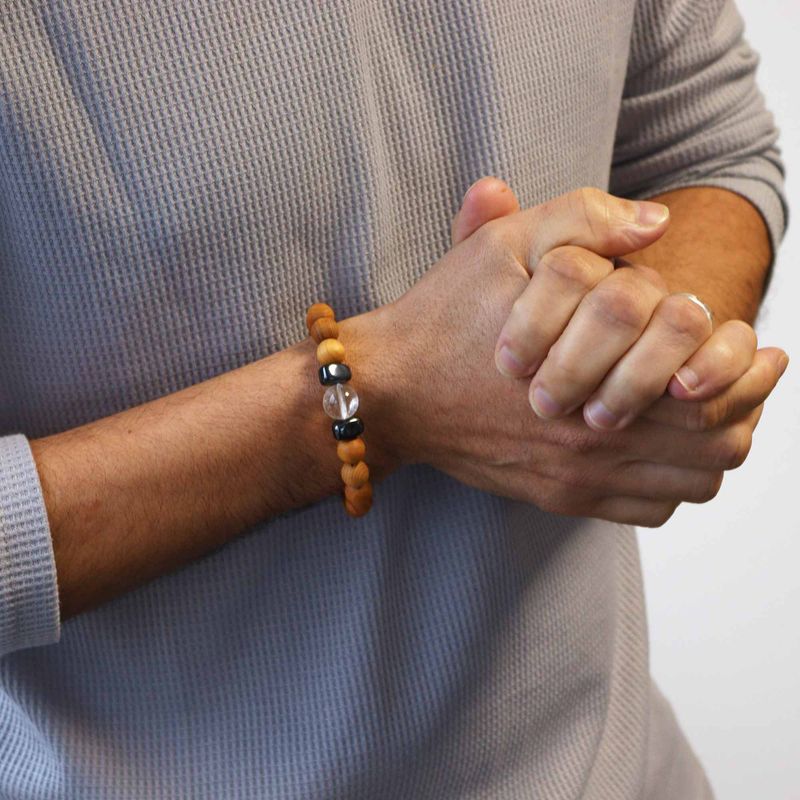 Bracelet de Chakra Couronne en Cèdre avec Quartz Clair