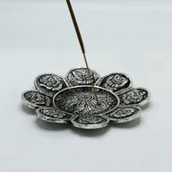 Porte-encens symboles tibétains en aluminium poli 12 cm