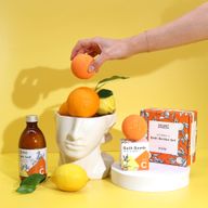 Bombe de bain infusée à la vitamine C et aux huiles essentielles