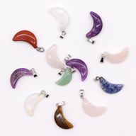 Pendentifs lunes en pierre précieuse (12 assortis)