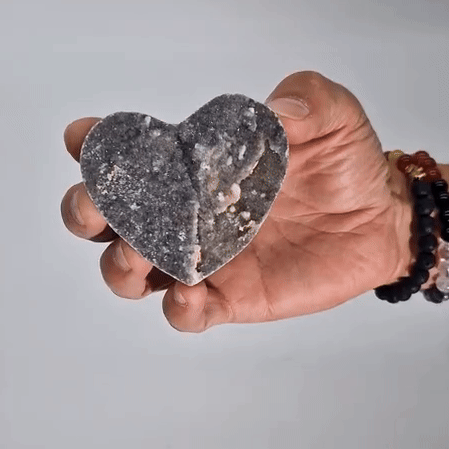 Grands cœurs en calcite (environ 6,5-8,5 cm)