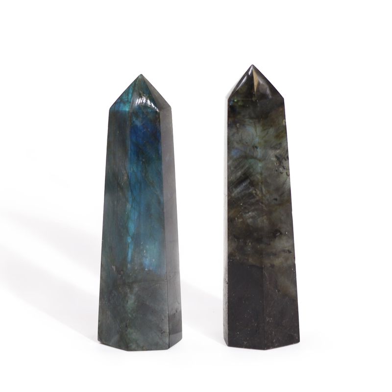 Points de labradorite de Madagascar (environ 63-93g 80-90mmx 25 mm)