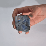 Pierres tombales en labradorite de Madagascar (environ 80-168 g, 40-60 mm)