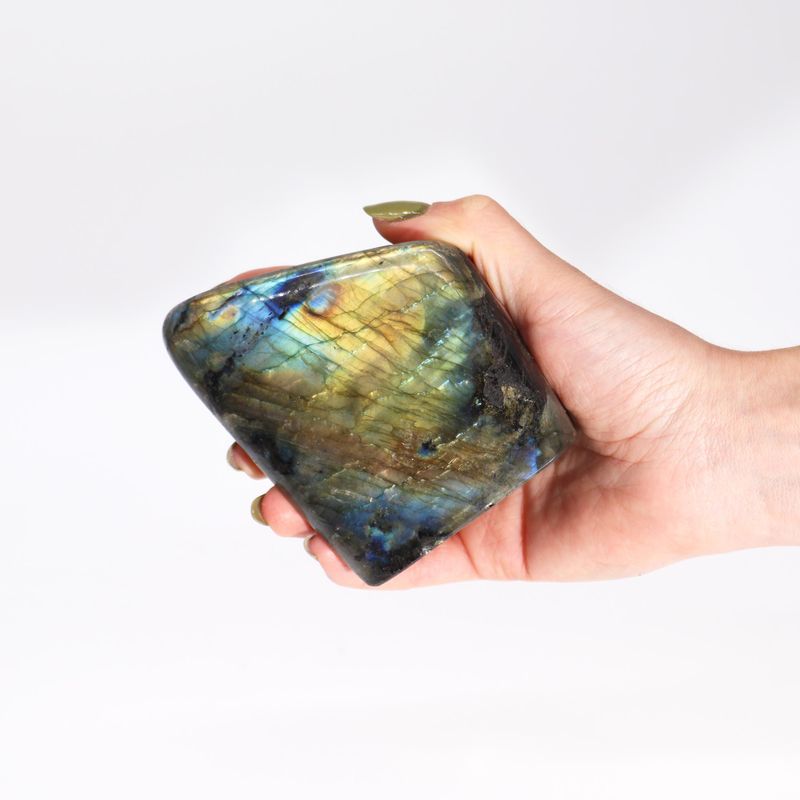 Grandes pierres de labradorite de Madagascar (environ 635-750 g, 80-110 mm)