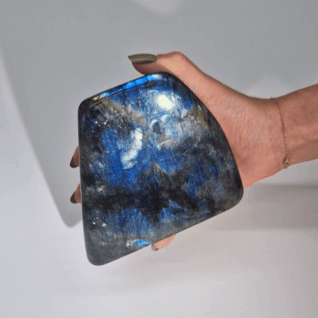Pierres de déclaration en labradorite de Madagascar (environ 900-1100 g, 100-170 mm)