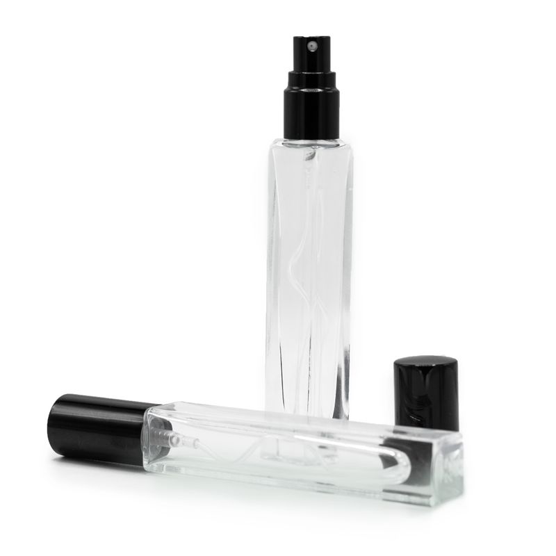 Flacon carré haut et fin de 10 ml, vaporisateur et bouchon noirs