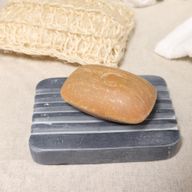 Porte-savon en pierre à savon grise 12x8,5cm - Rainures profondes