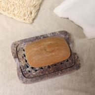 Porte-savon et égouttoir en pierre à savon 11x8cm - Carré classique