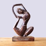 Dame de Yoga en Bois - Antique - Pose Révoluée - "Revolve Unwind - Flow & Grow"