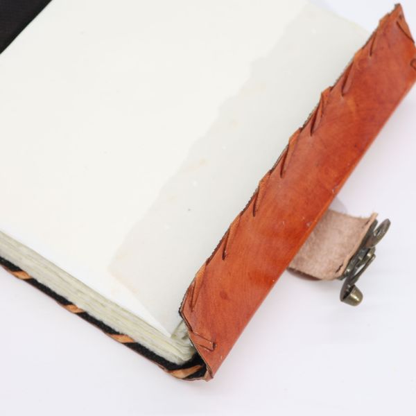 Livre Marron Clair - Décoration Œil Malin - 160 Pages à Découpes - 20x15cm