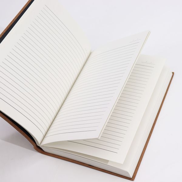Cahier Grand Brun Foncé - 100 Pages Lignées - 20x15cm